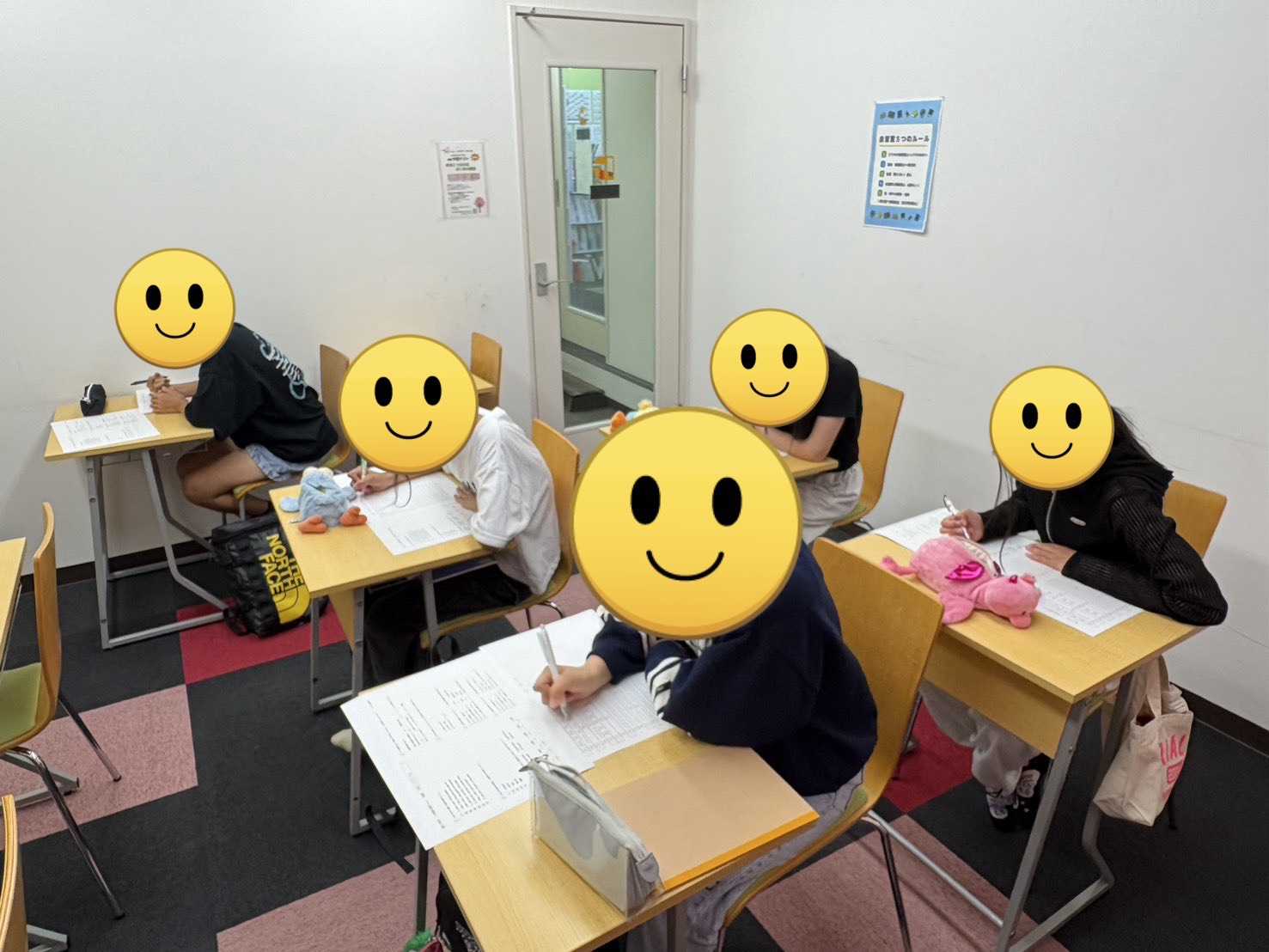 模擬中間テストの様子